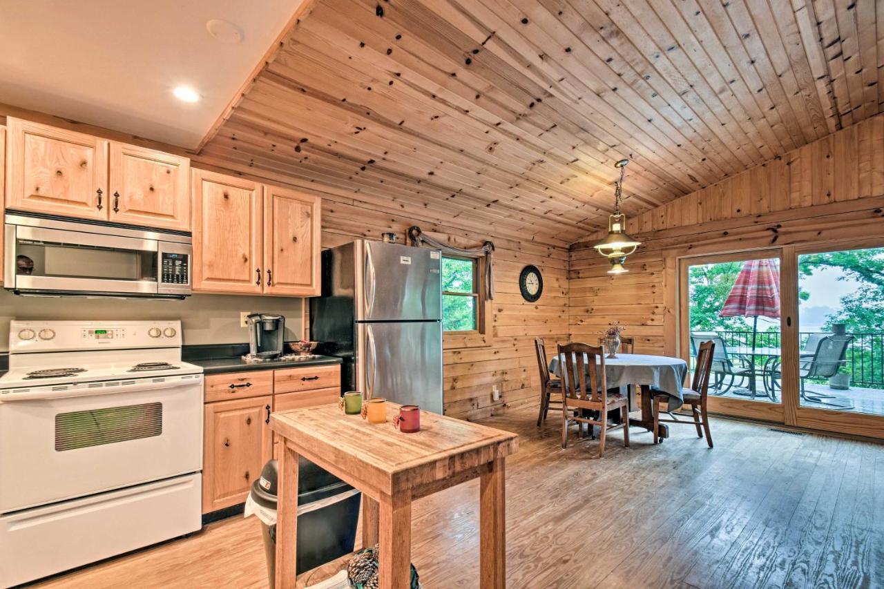 Cozy Amish Country Cabin On Shipshewana Lake! Екстер'єр фото